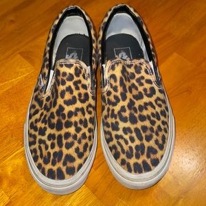 Leopard Vans